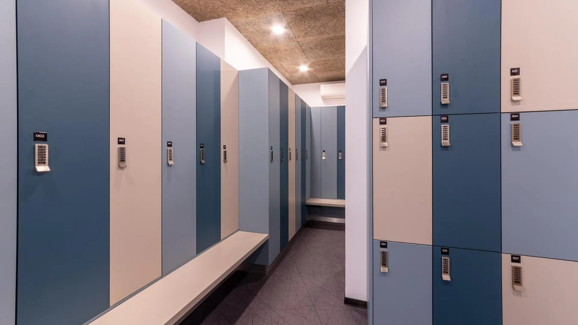 ***  Hotel Campus 90 - Free Parking Varna Bulgaria